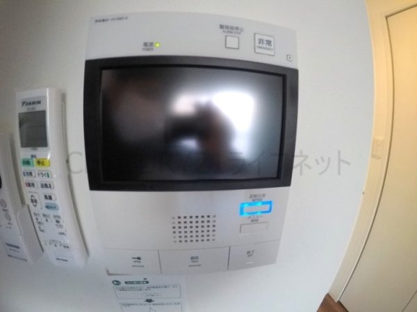 プレサンス江坂クォーレ
