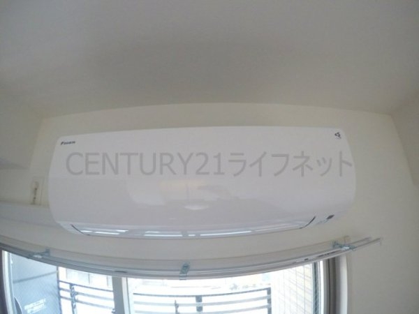 プレサンス江坂クォーレ