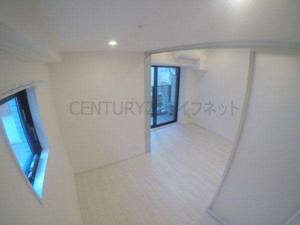 シーズンフラッツ梅田NORTH