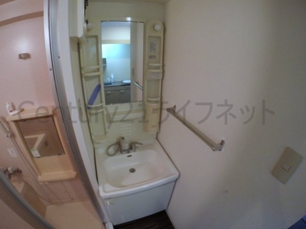大阪市淀川区西中島７丁目のマンション