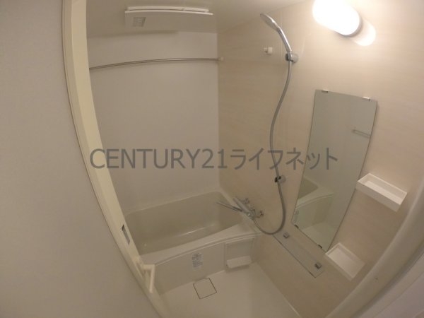 コンフォリアリヴ江坂江の木町Q
