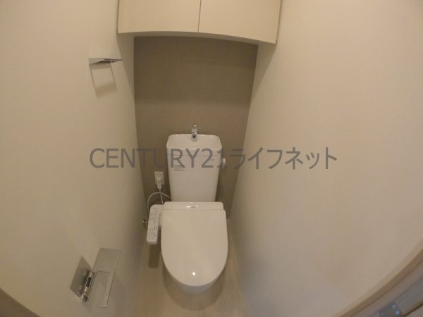 コンフォリアリヴ江坂江の木町Q