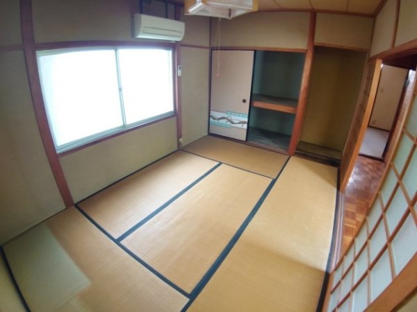 姫室町貸家
