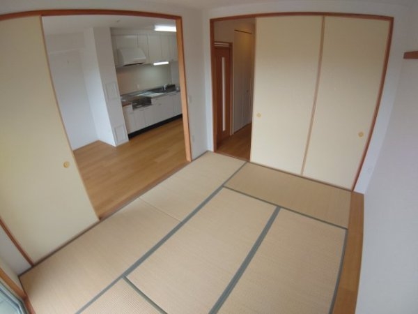池田市緑丘２丁目のマンション