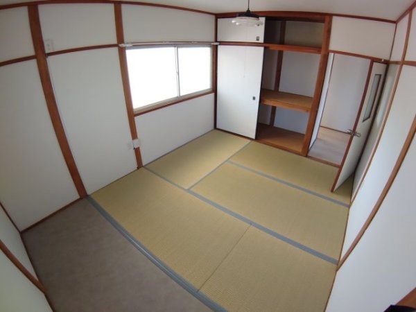 池田市綾羽２丁目のテラスハウス