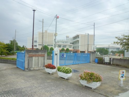 西小路ハイツ（1丁目）(箕面市立西小学校)