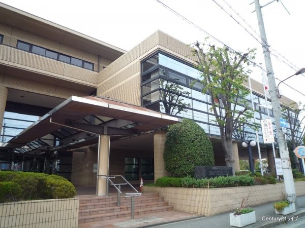 ミューズハイツ(宝塚市立図書館山本南分室)