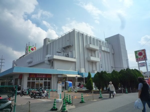 メゾン三宅２(イズミヤ小林店)