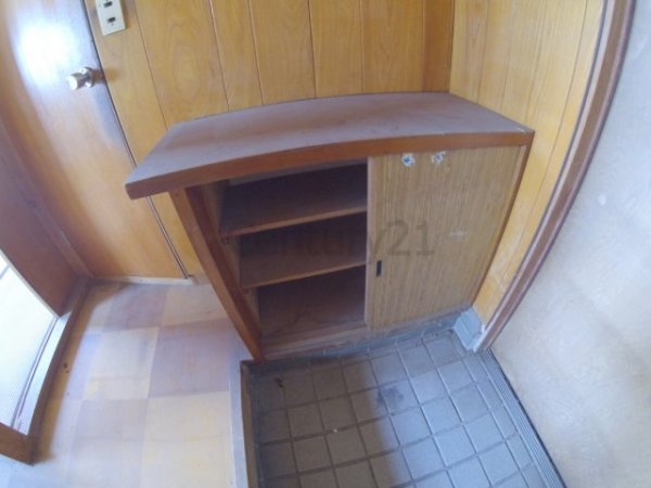 八番館