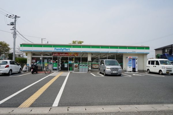コメットマンション鴻池(ファミリーマート伊丹鴻池)