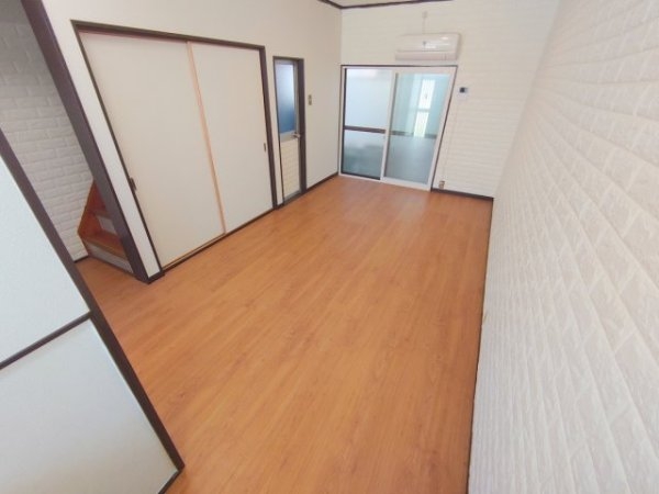小花1丁目テラスハウス