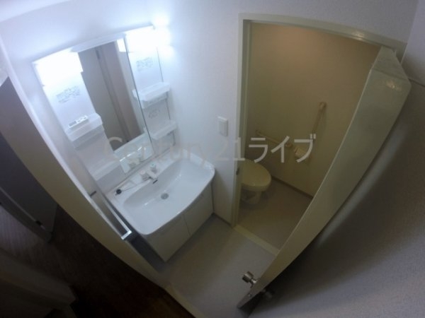 東山台ハイツ204号棟