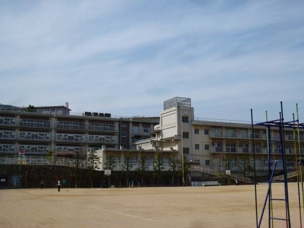 コスモス野上(宝塚市立　西山小学校)