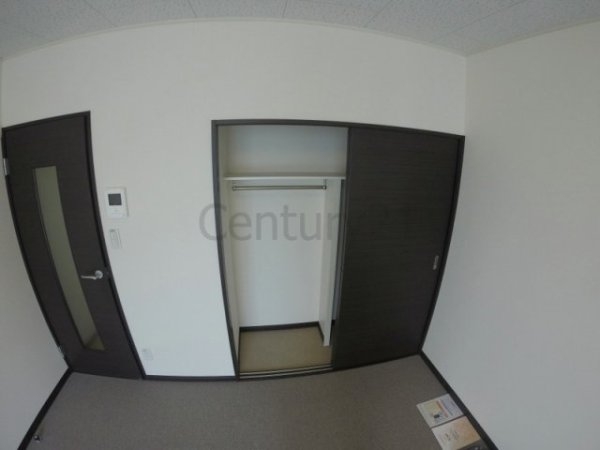 レオネクストモンブルー木部