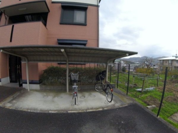 サンハイツツチタニ