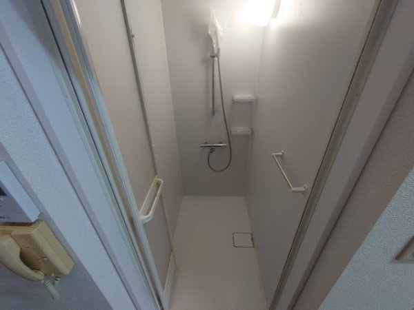 吉永ビル鼓ヶ滝駅前