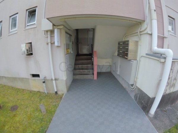 逆瀬川13号棟