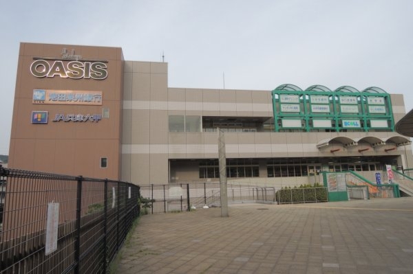 東山台ハイツ203号棟(阪急オアシス 名塩店)