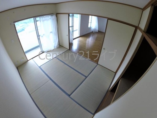 東山台ハイツ203号棟