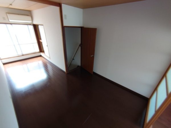 加茂4丁目テラスハウス