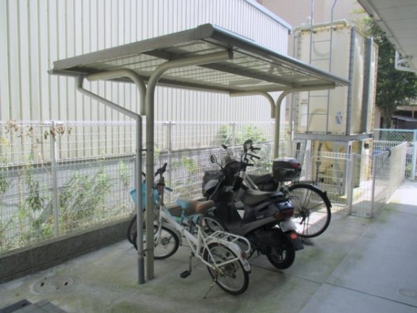 レオネクストモンブルー木部