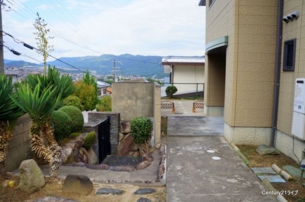 メゾン花屋敷松ガ丘