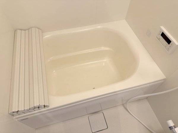 美鈴町3丁目貸家
