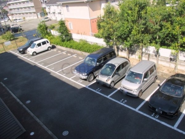サンハイツツチタニ