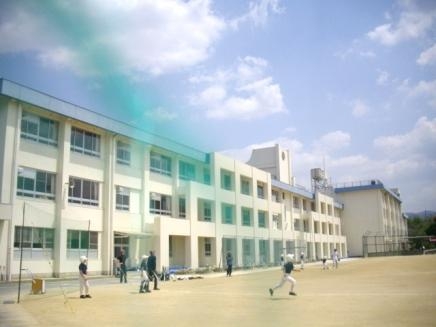 オリエントシティー川西(川西市立 東谷小学校)
