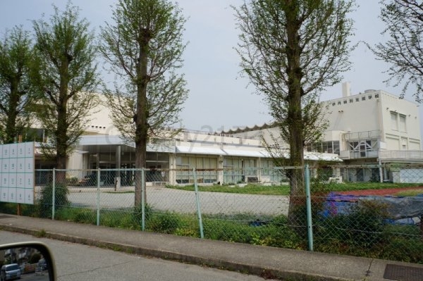 長楽園1番館マンション(伊丹市立 伊丹特別支援学校)