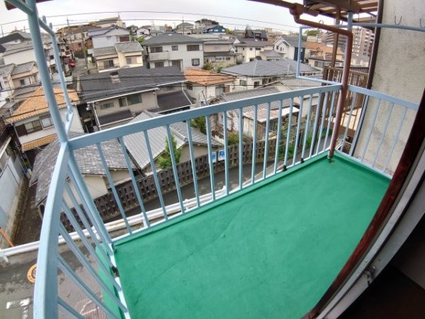 瀬川4丁目貸家