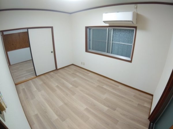 瀬川1丁目貸家