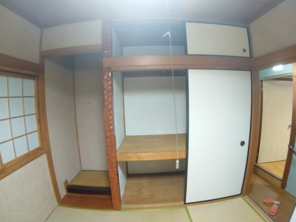 瀬川1丁目貸家