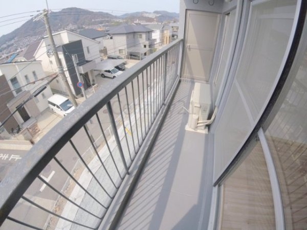 岩伸宝塚ファミールＡ棟