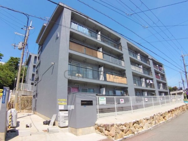 岩伸宝塚ファミールＡ棟