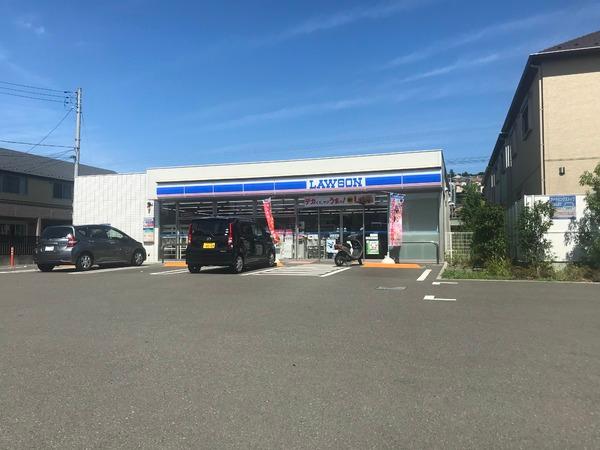 ライオンズガーデン海老名(ローソン座間入谷五丁目店)