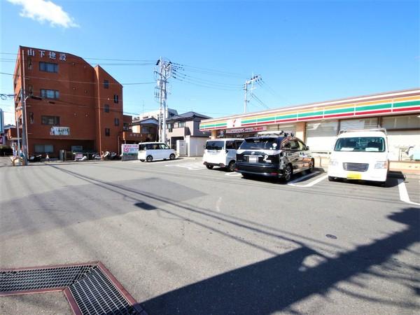 横浜市瀬谷区橋戸２丁目のハイツ(セブンイレブン横浜瀬谷4丁目店)