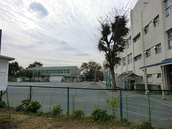 横浜市瀬谷区橋戸２丁目のハイツ(横浜市立瀬谷第二小学校)