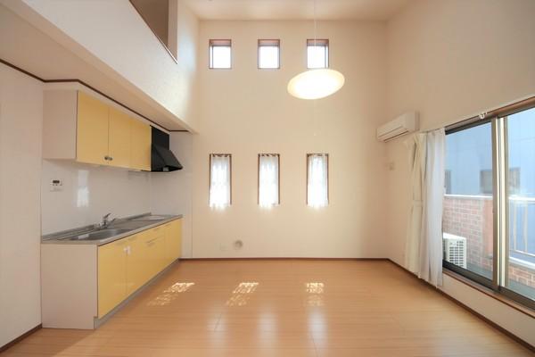 大和市深見台４丁目のアパート