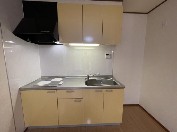 大和市深見台4丁目のアパート(キッチン)
