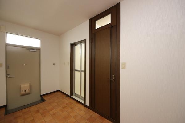 厚木市妻田東３丁目のアパート