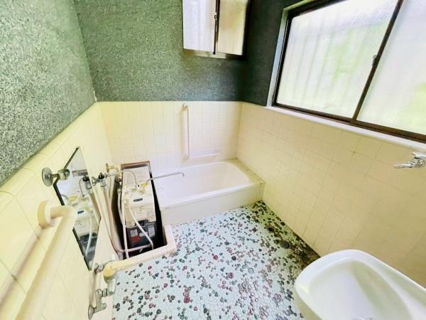 横浜市南区弘明寺町の貸家