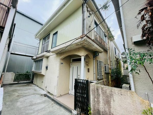 大和市上草柳８丁目の貸家