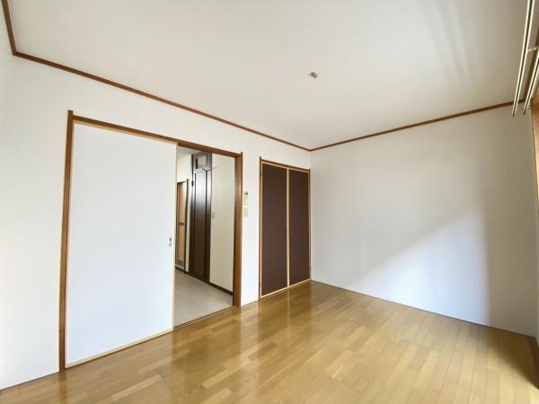 厚木市妻田東３丁目のアパート