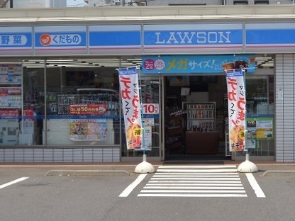 シンフォニックヒルズかがやきの街　８号棟(ローソン横浜上菅田町店)