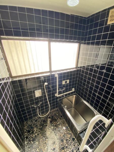 愛甲郡愛川町中津の貸家