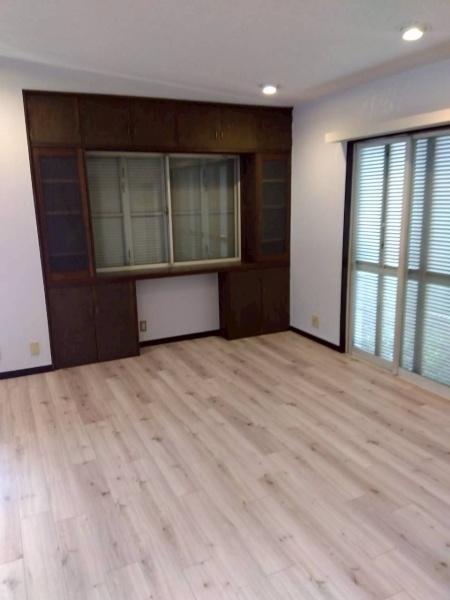 座間市南栗原６丁目の貸家