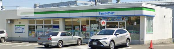 厚木市長谷の貸家(ファミリーマート厚木長谷店)