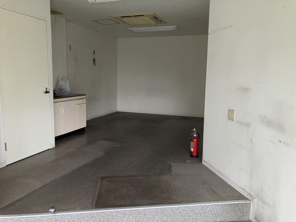 福岡市東区名島３丁目の店舗・事務所