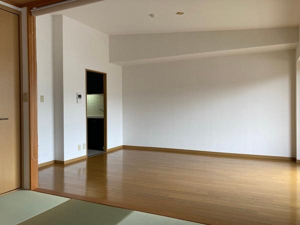 藤和ライブタウン名島(リビング)